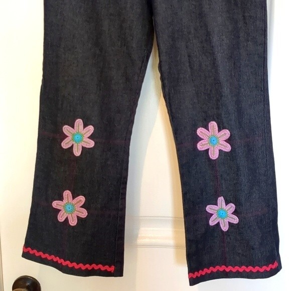MARIO & GENA FLOWER PANTS EMBROIDERED RICK RACK TRIM CROP BELL BOTTOMS Vintage - Picture 7 of 10